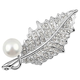 Брошь с жемчугом "Ягодка"